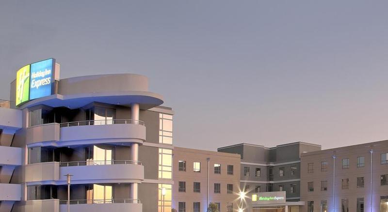 Holiday Inn Express Sandton-Woodmead By Ihg Exterior foto